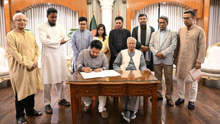 জুলাই সনদে এনসিপির স্বাক্ষর, কৃতজ্ঞতা প্রকাশ প্রধান উপদেষ্টার।